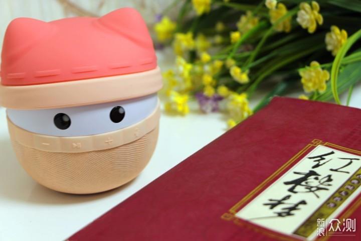 启蒙教育好帮手:阿希莫双子猫儿童智能音箱